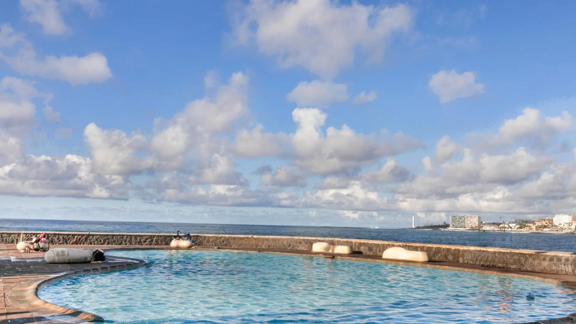 Apartment Coral Beach Bajamar
